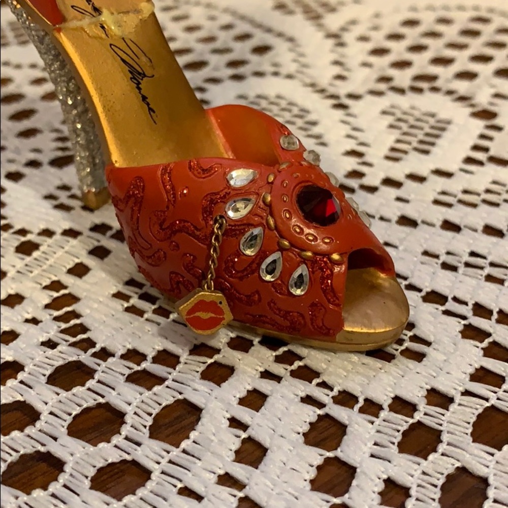 Marilyn Monroe miniature collectible shoe - Picture 2 of 8
